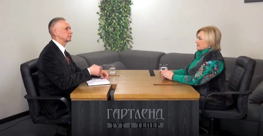 Ігор Каганець і Оксана Білозір у студії відеоканалу Гартленд